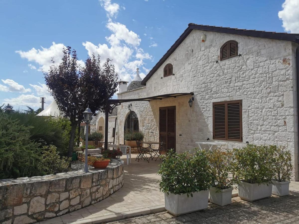 Dimore E Trulli Dell'Aia Antica Alberobello Exterior photo