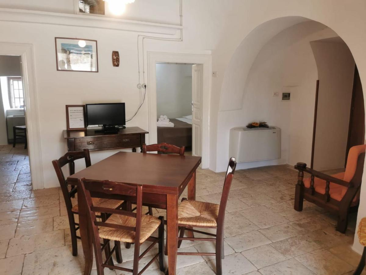 Dimore E Trulli Dell'Aia Antica Alberobello Exterior photo