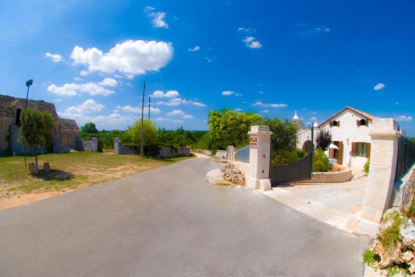 Dimore E Trulli Dell'Aia Antica Alberobello Exterior photo